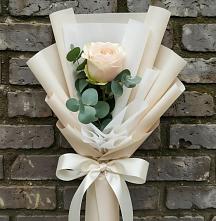 Букет цветов из:  Розы в Каширском