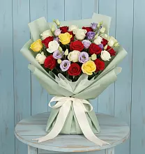 Букет цветов из:  Розы в Каширском