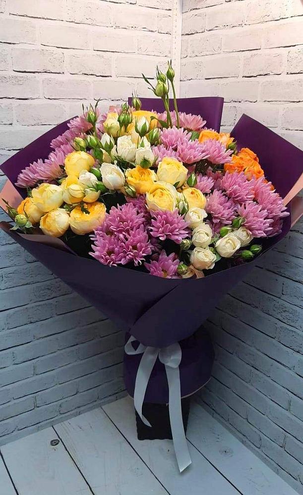 Букет цветов из: Хризантемы и Розы в Каширском