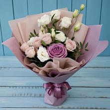 Букет цветов из:  Розы и Лизиантусы в Каширском