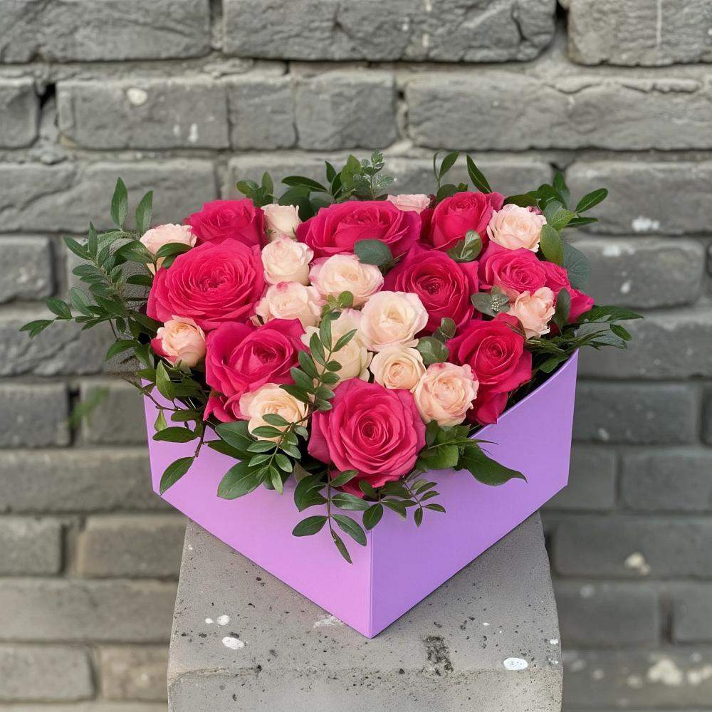 Цветочная композиция из Розы в коробке в Каширском