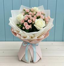 Букет цветов из:  Розы в Каширском