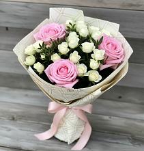 Букет цветов из:  Розы в Каширском