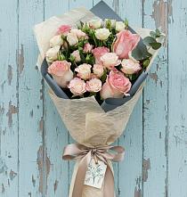 Букет цветов из:  Розы #REPLACE_PRED# Каширском