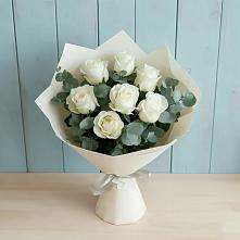 Букет Белые розы в Эвкалипте в Каширском