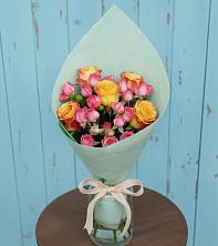 Букет цветов из:  Розы в Каширском