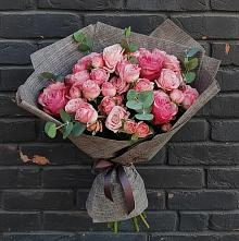 Букет цветов из:  Розы в Каширском